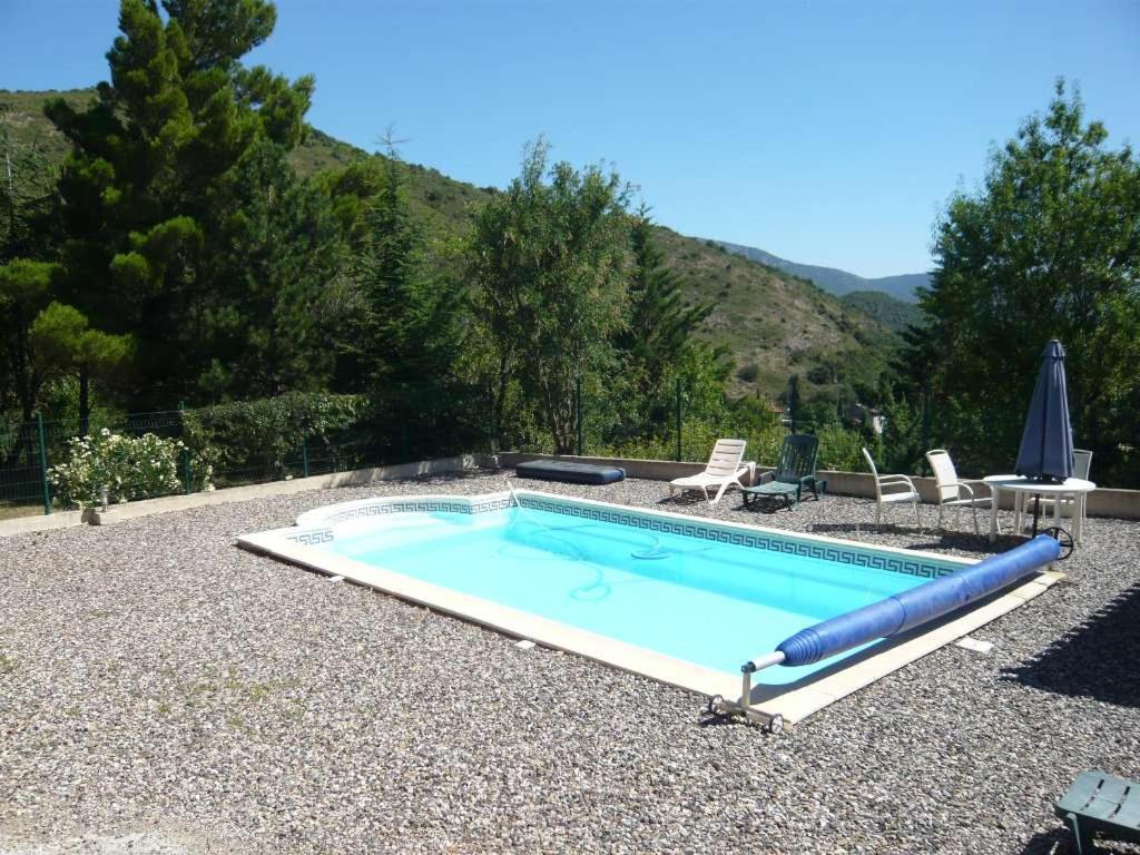 Chambres D'Hote L'Amandiere A Cucugnan Exterior photo